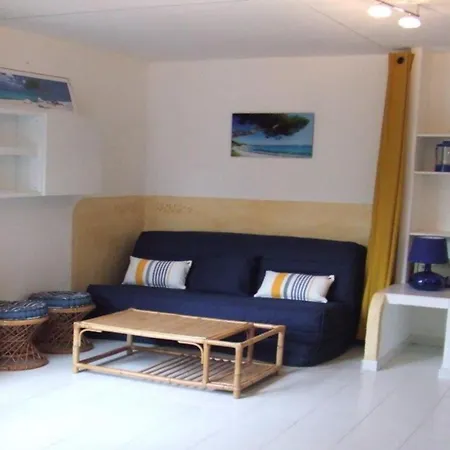 St Cyprien C17 Holiday home *